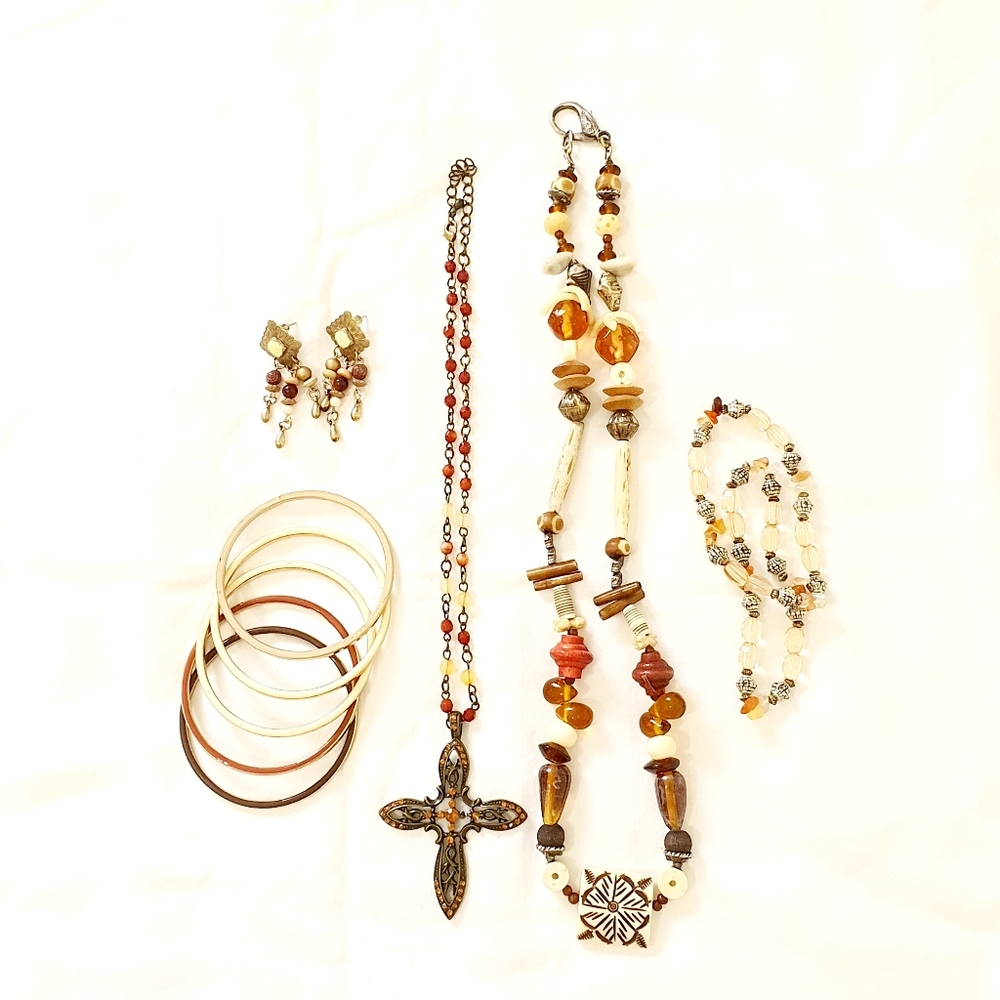 Earthtone Carved Jewelry